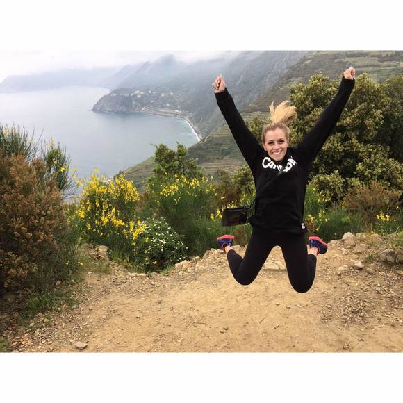 Meet your Posher, Jessy - Picture 1 of 1